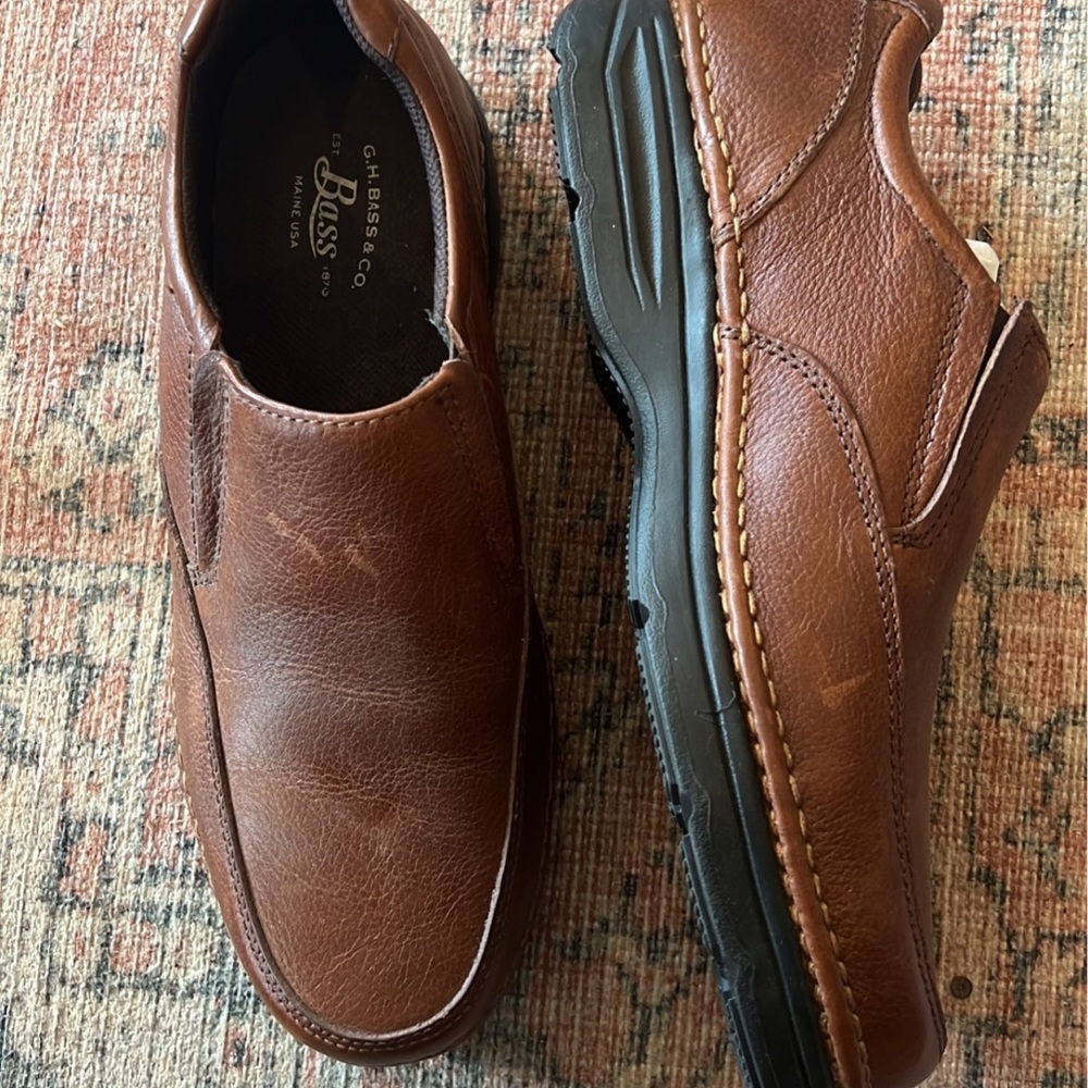 Mens dress shoes